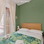 Blue Sign, Terremarine Apartment *