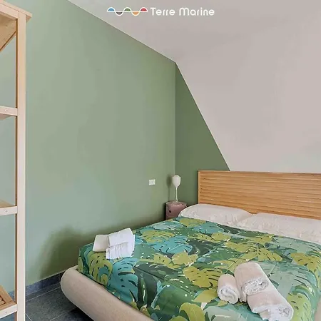 Blue Sign, Terremarine Le Grazie (Liguria)